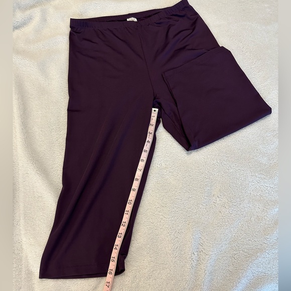 NWOT-Capri Pants Women Size XL - Picture 5 of 8